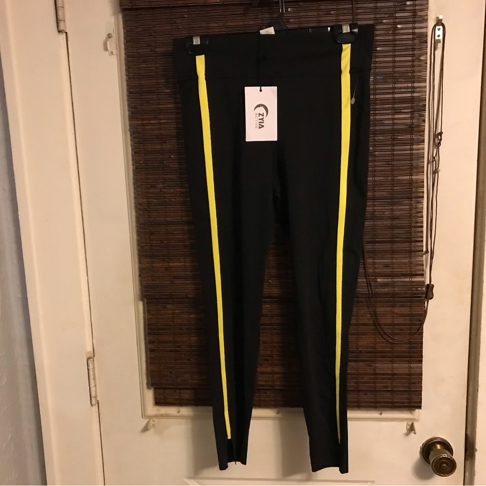 NWT Zyia Black Neon Yellow Tape Luxe Hi-Rise 7/8 24” Leggings sz 6-8